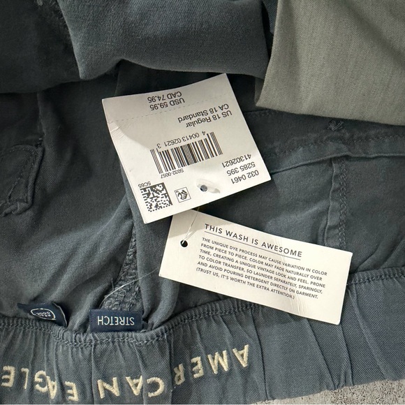 American Eagle Stretch Dreamy Drape Cargo Pants Dark Gray Baggy Size 18 NWT - Picture 8 of 8